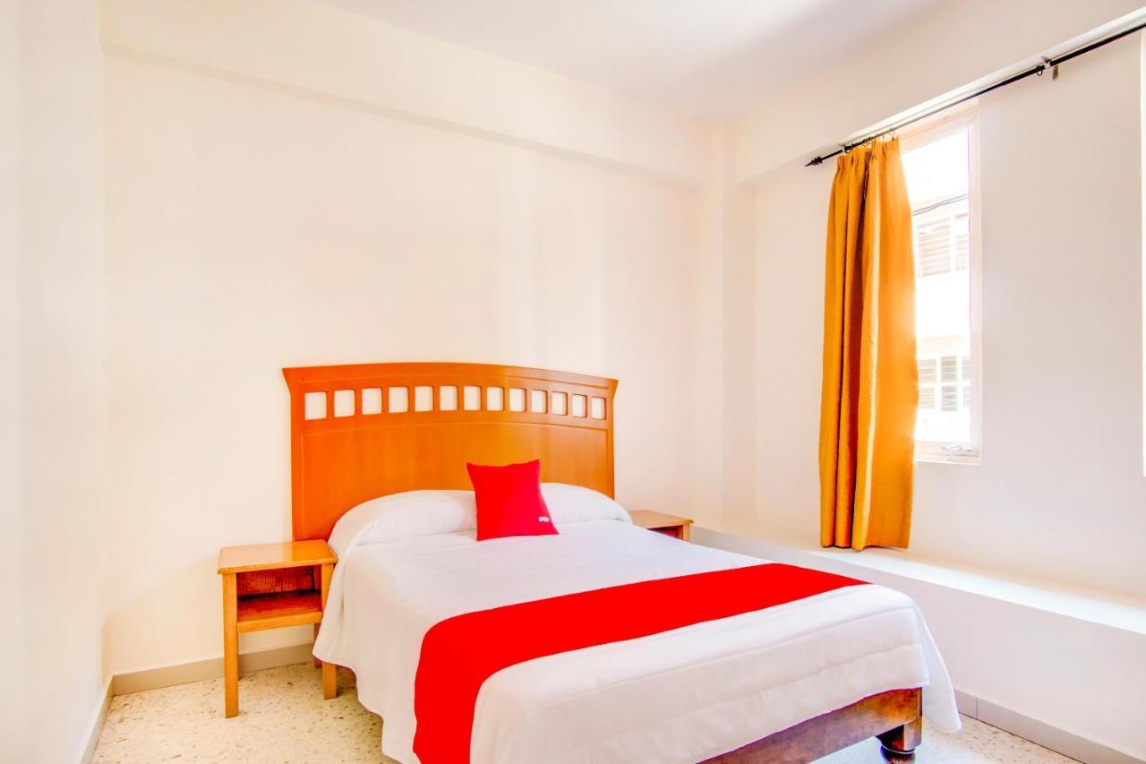 Hotel La Estancia Colima Extérieur photo